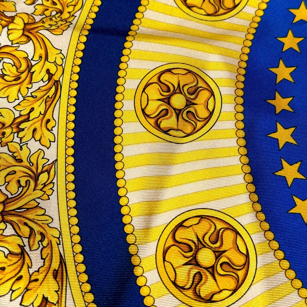 NWOT White House Historical Association 33” square silk French Blue & Gold Scarf - Picture 9 of 9